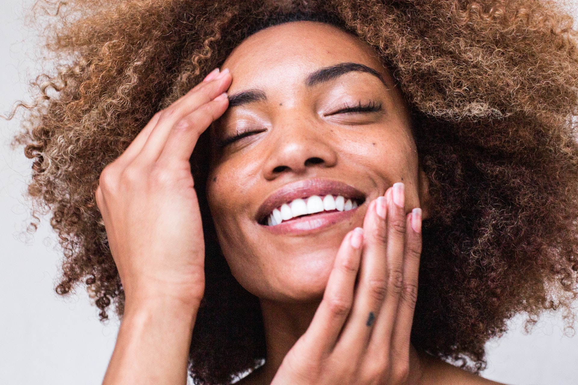 You are currently viewing Skincare tips to get you through winter