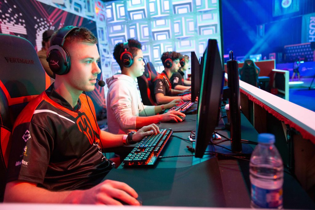 SA Gamers on Balancing Studies Gaming TFG Media SA Gamers on Balancing Studies Gaming TFG Media