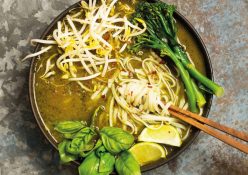 Vegan Green Curry with Crispy Galangal
