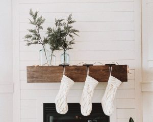 Read more about the article Decor Tips For The Holidays