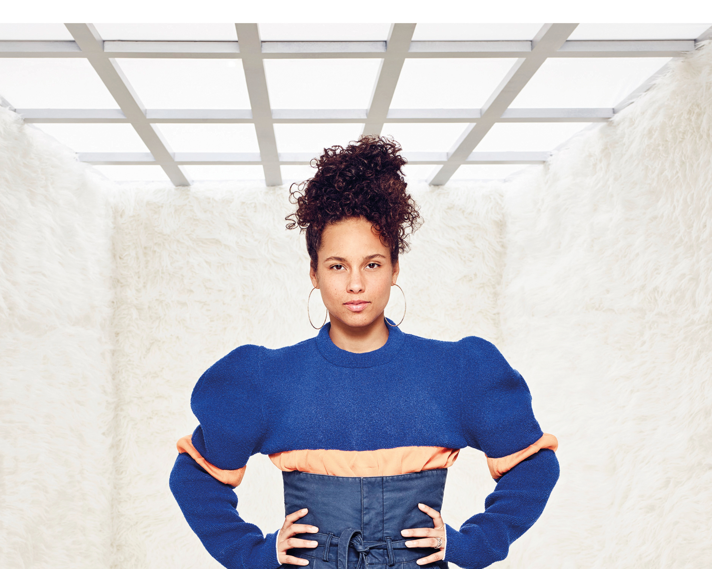 You are currently viewing Alicia Keys: Redefining Beauty Standards