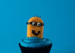 Make Your Own Delicious Minion Cupcakes