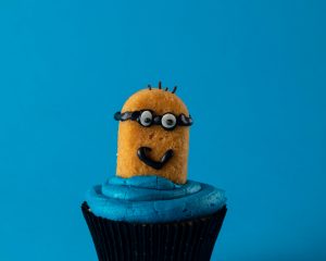 Read more about the article Make Your Own Delicious Minion Cupcakes