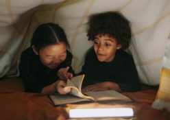 Tips To Get Your Kids To Fall In Love With Reading