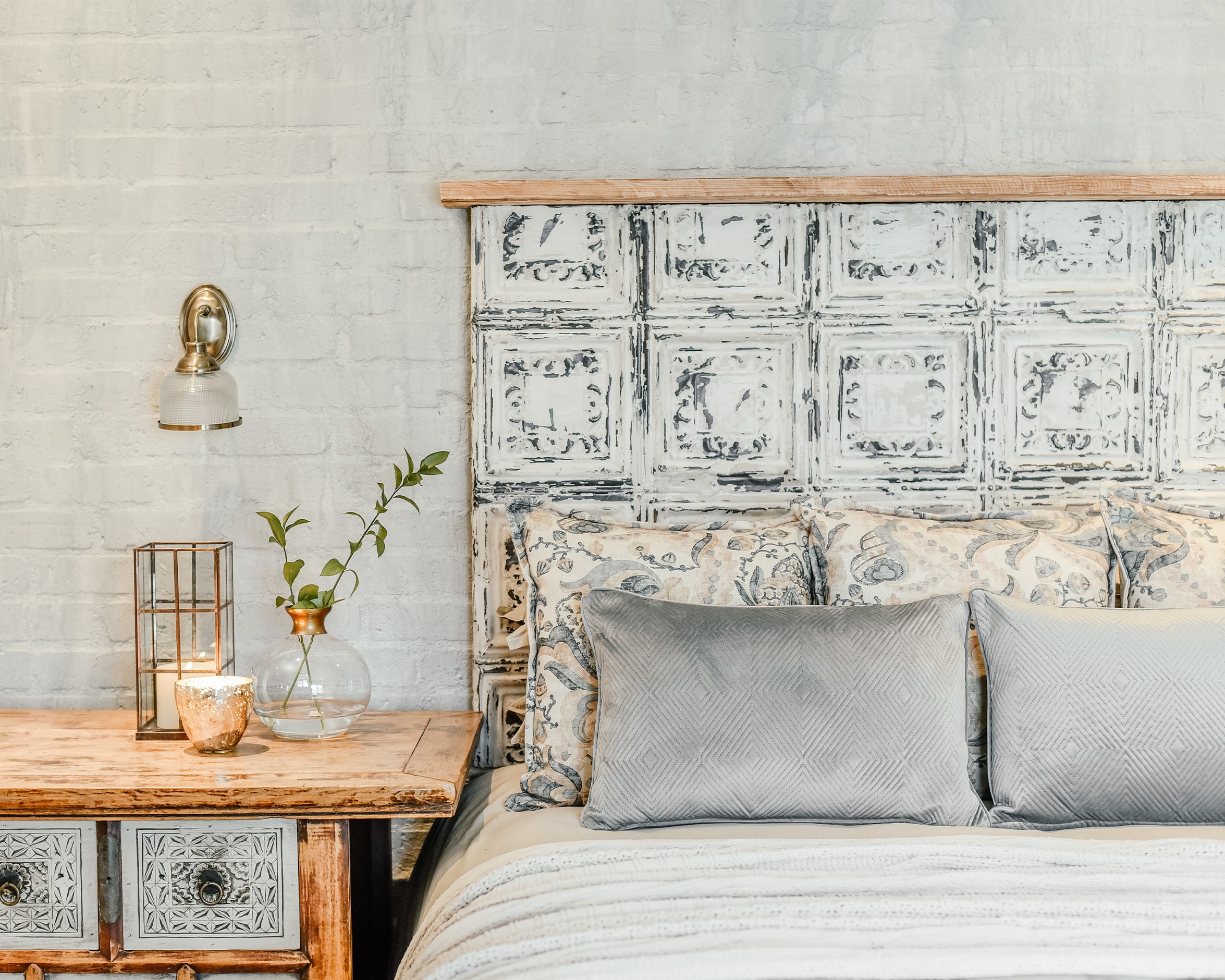 You are currently viewing Creating a dreamy bedroom oasis with Tjhoko Paint