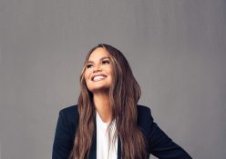 Chrissy Teigen Gets Candid About Giving Birth & Experiencing Loss