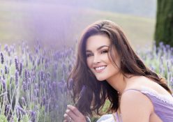 Former Miss Universe Rolene Strauss in a flash