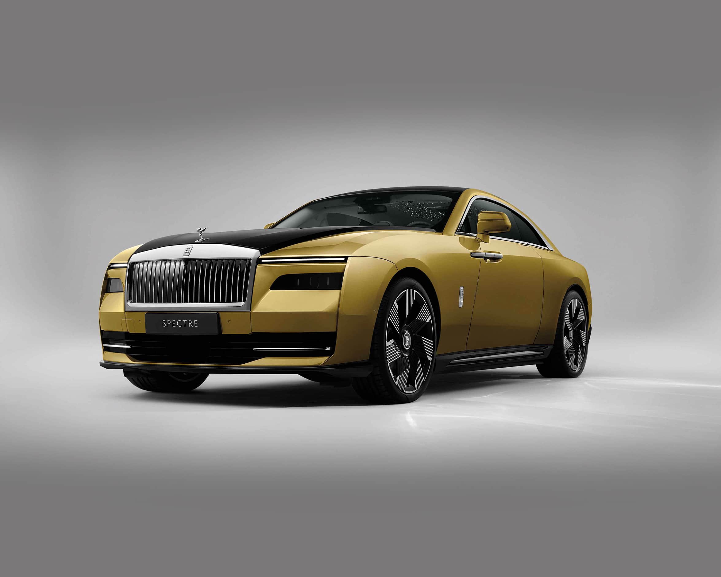 You are currently viewing FYI on the first all-electric Rolls-Royce 