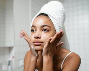 Read more about the article 3 summer skincare survival tips 