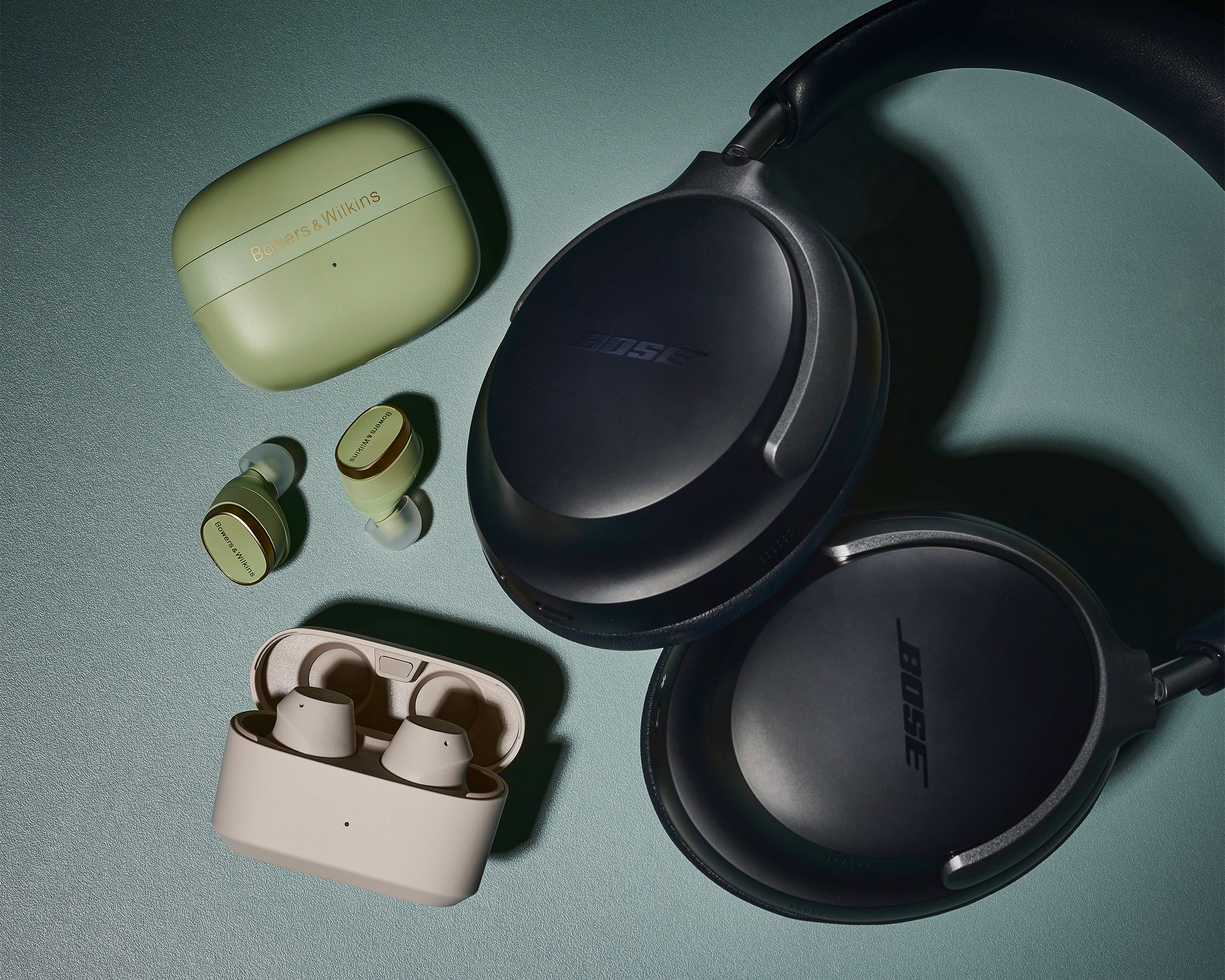 You are currently viewing Crisp, clear, and worth it: Our favourite headphones reviewed