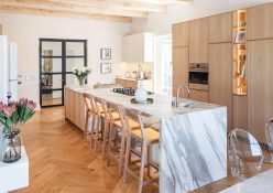 2 Kitchens transformed into modern sanctuaries 