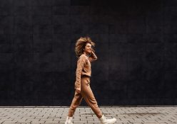3 Ways to wear sweatpants and still look chic