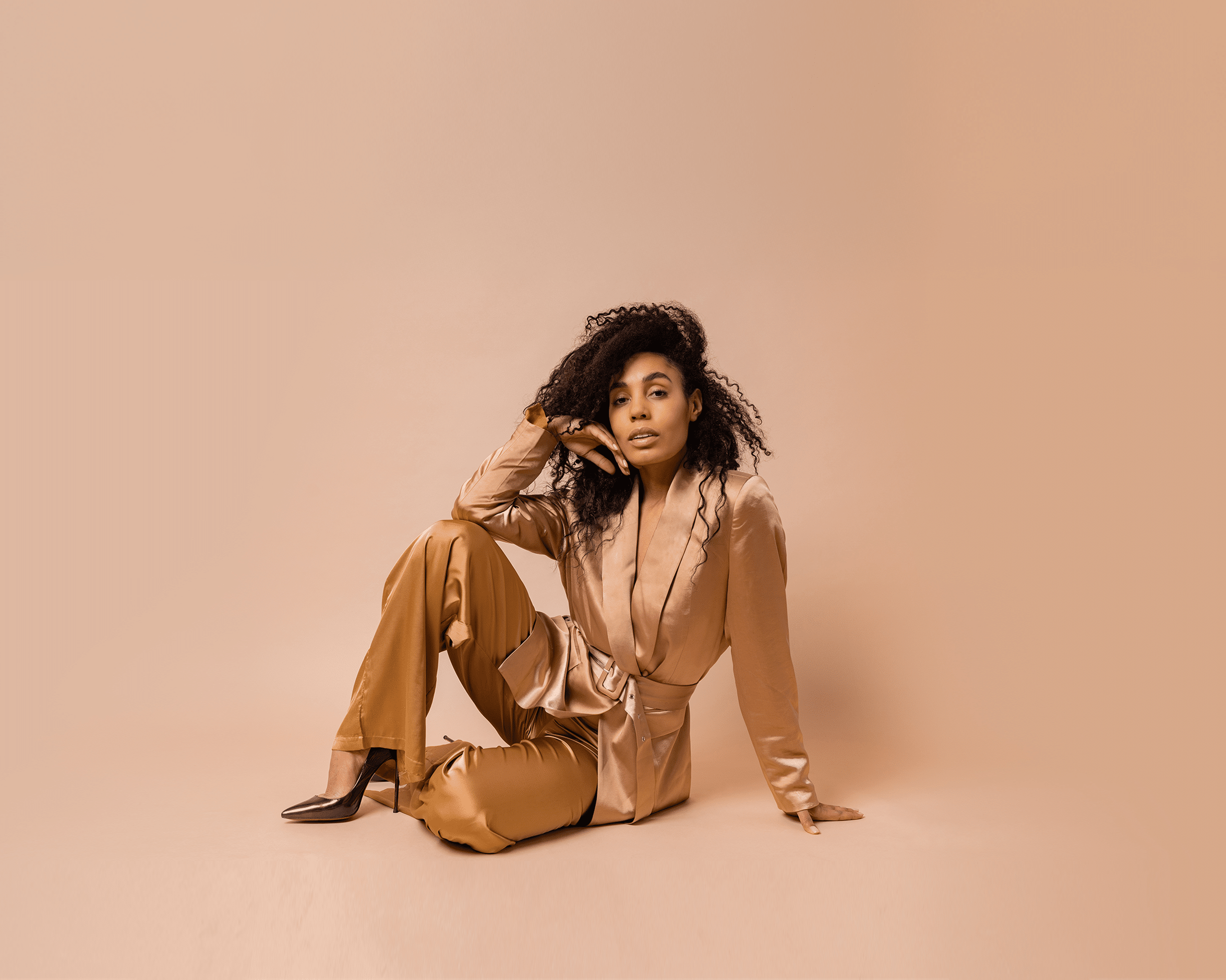 You are currently viewing 3 Summer workwear looks to keep you cool and stylish