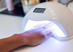 4 Cosy autumn nail looks to try