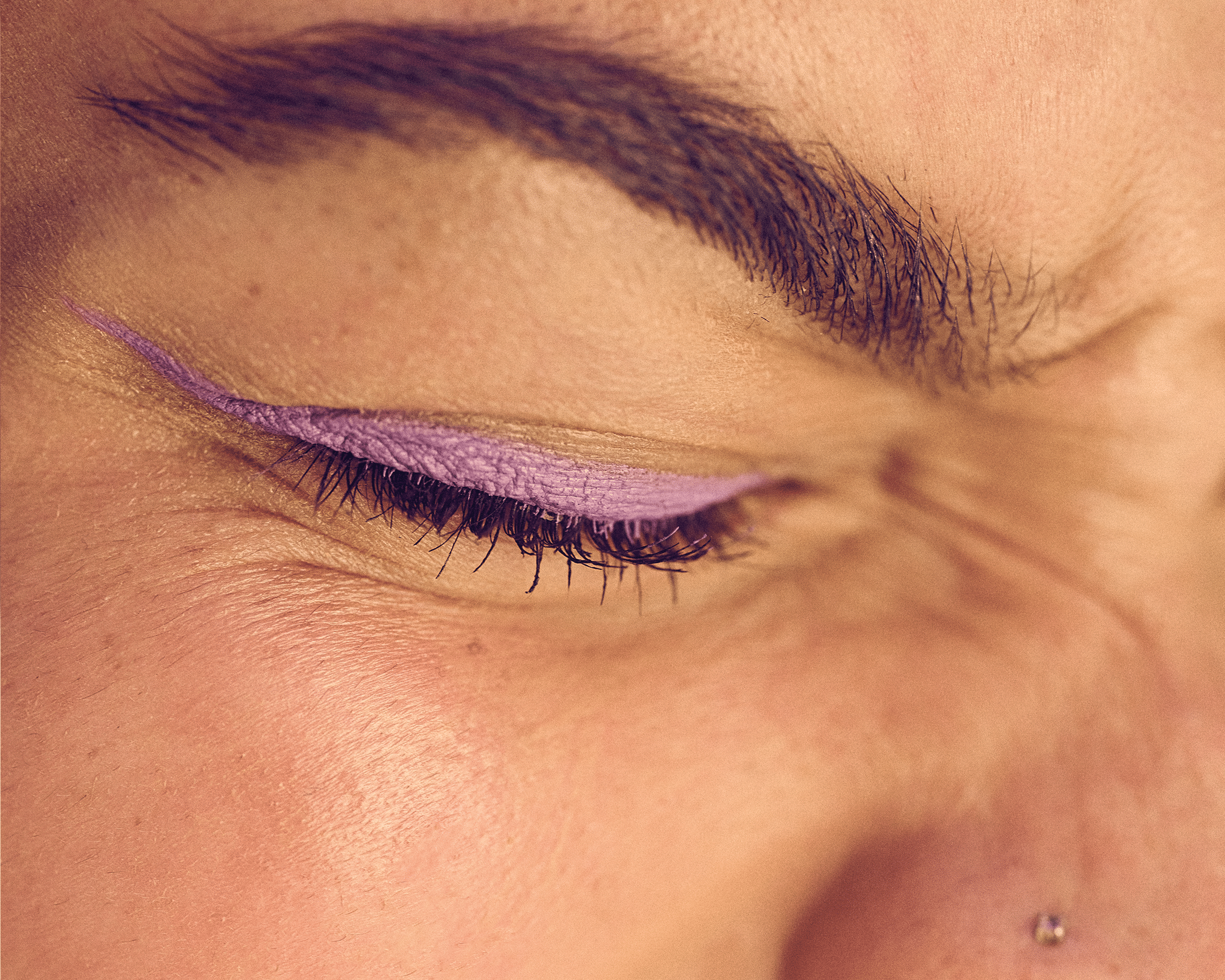 You are currently viewing How to turn your make-up look into your go-to freedom ritual