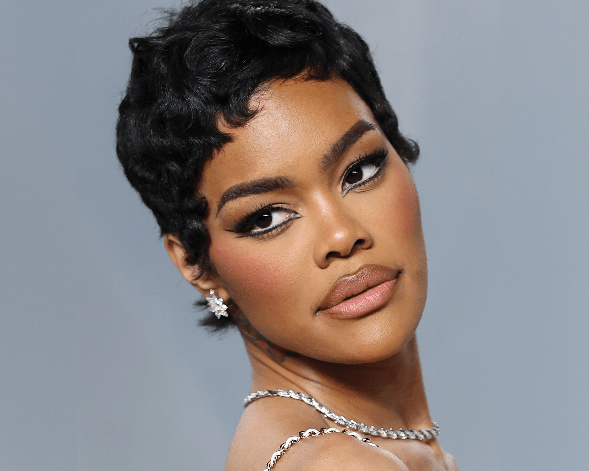 You are currently viewing Teyana Taylor is modern glamour personified