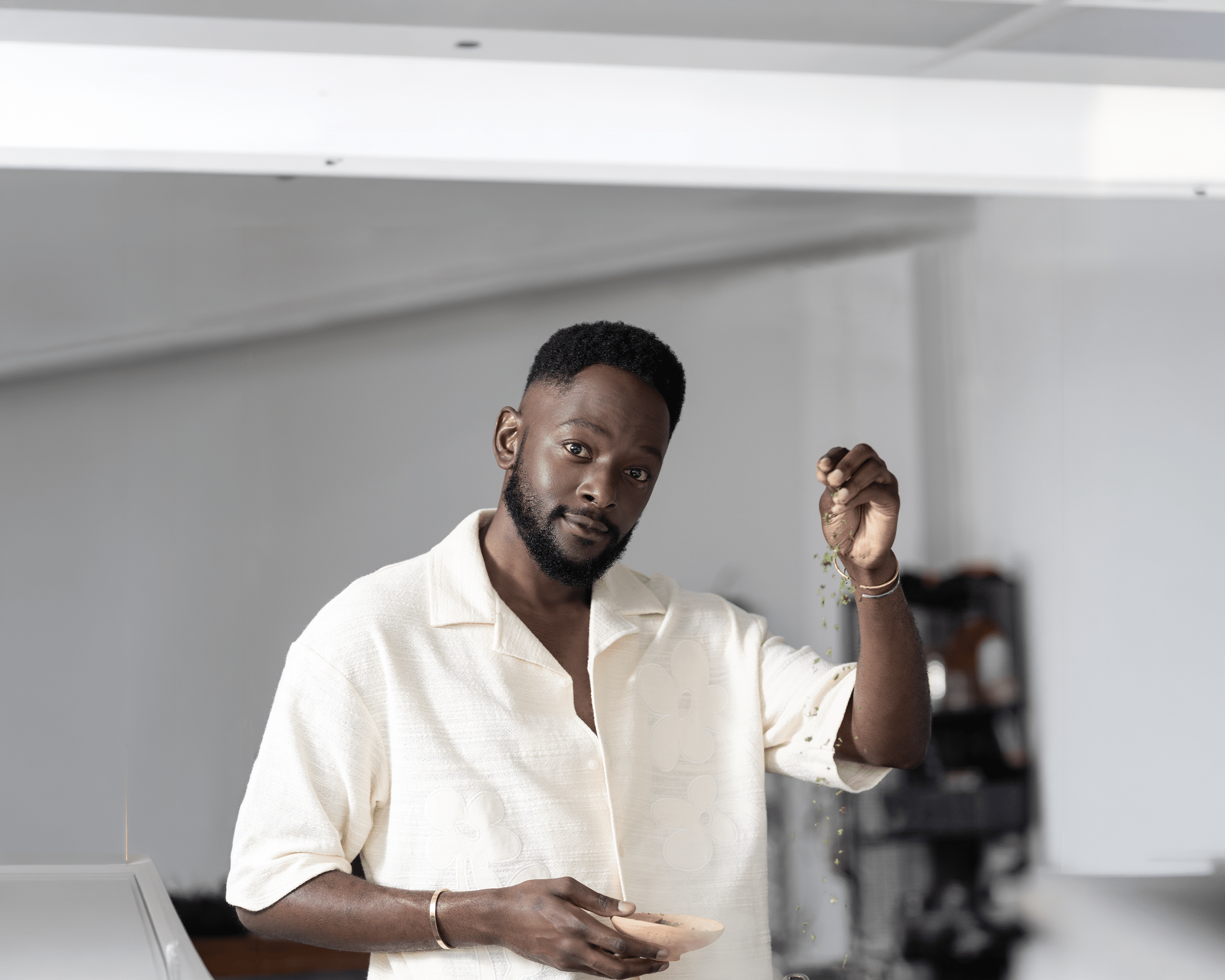 You are currently viewing Seth Shezi: Creative director of his own life