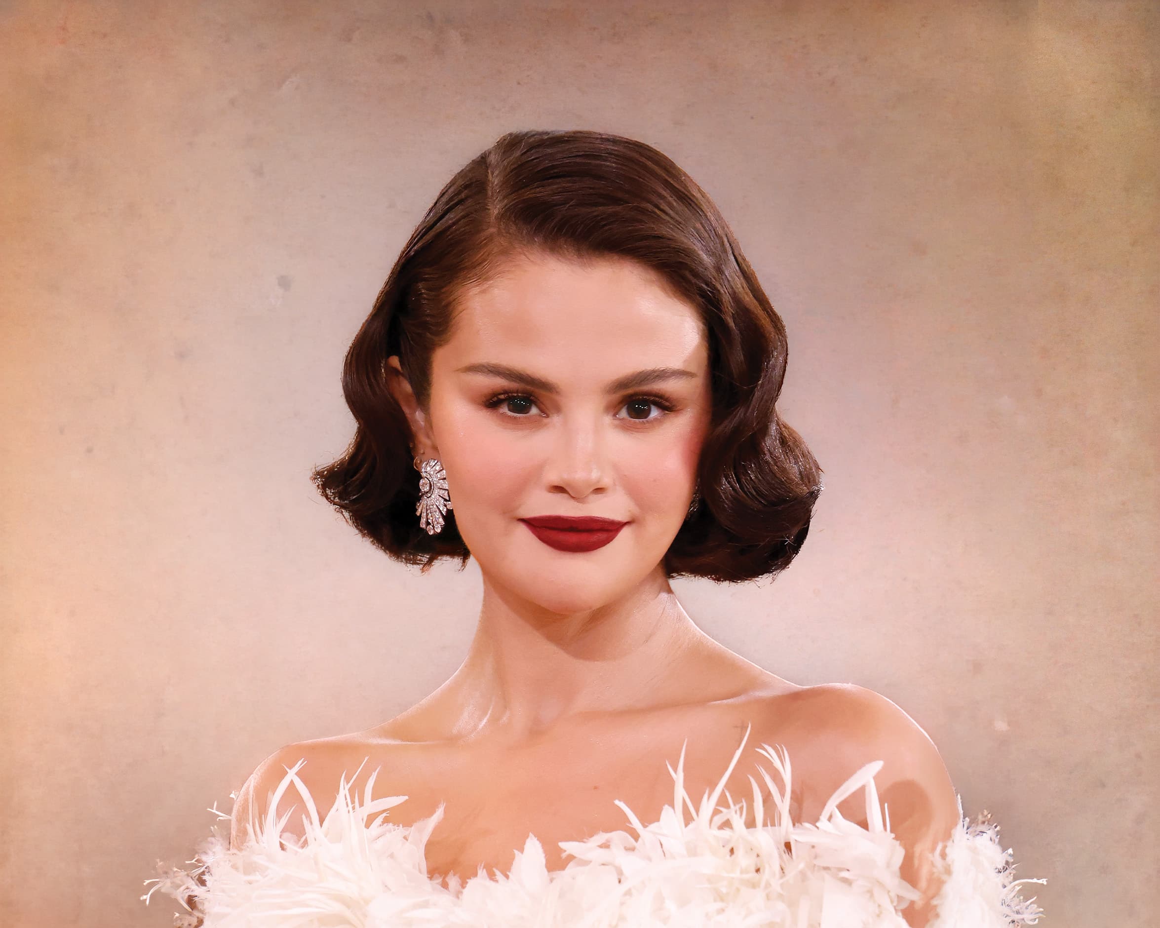 You are currently viewing Selena Gomez: A rare beauty  