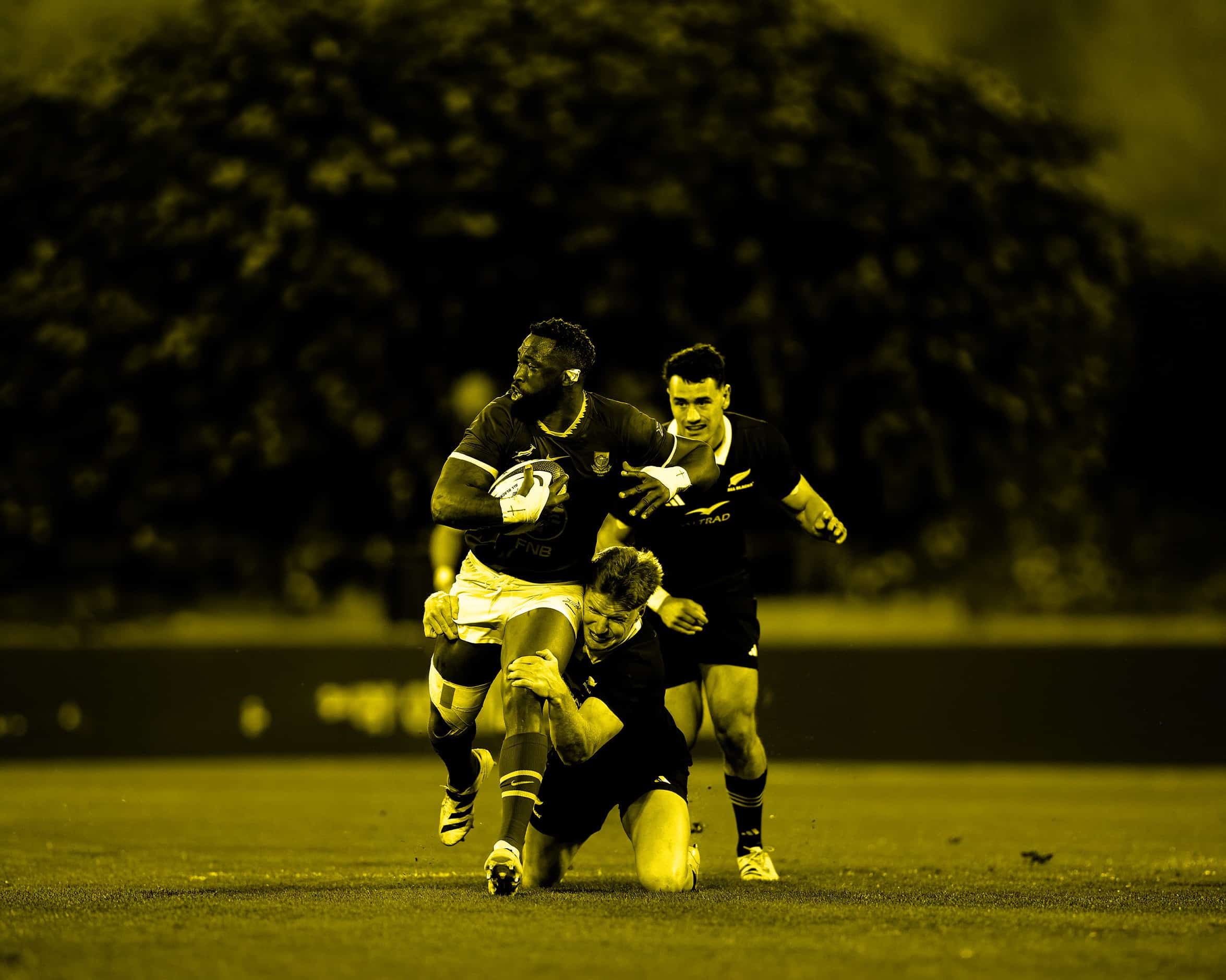 You are currently viewing How to get stronger and fitter with rugby-style conditioning  